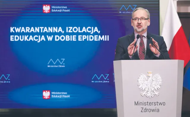 Rząd (znów) kończy z wirusem. Eksperci przestrzegają przed świętowaniem