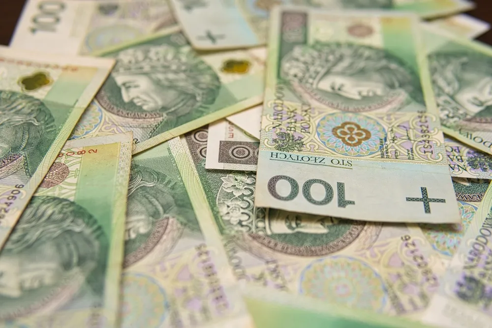 Spadek w postaci gotówki po zmarłym krewnym w linii prostej. Co z opodatkowaniem?