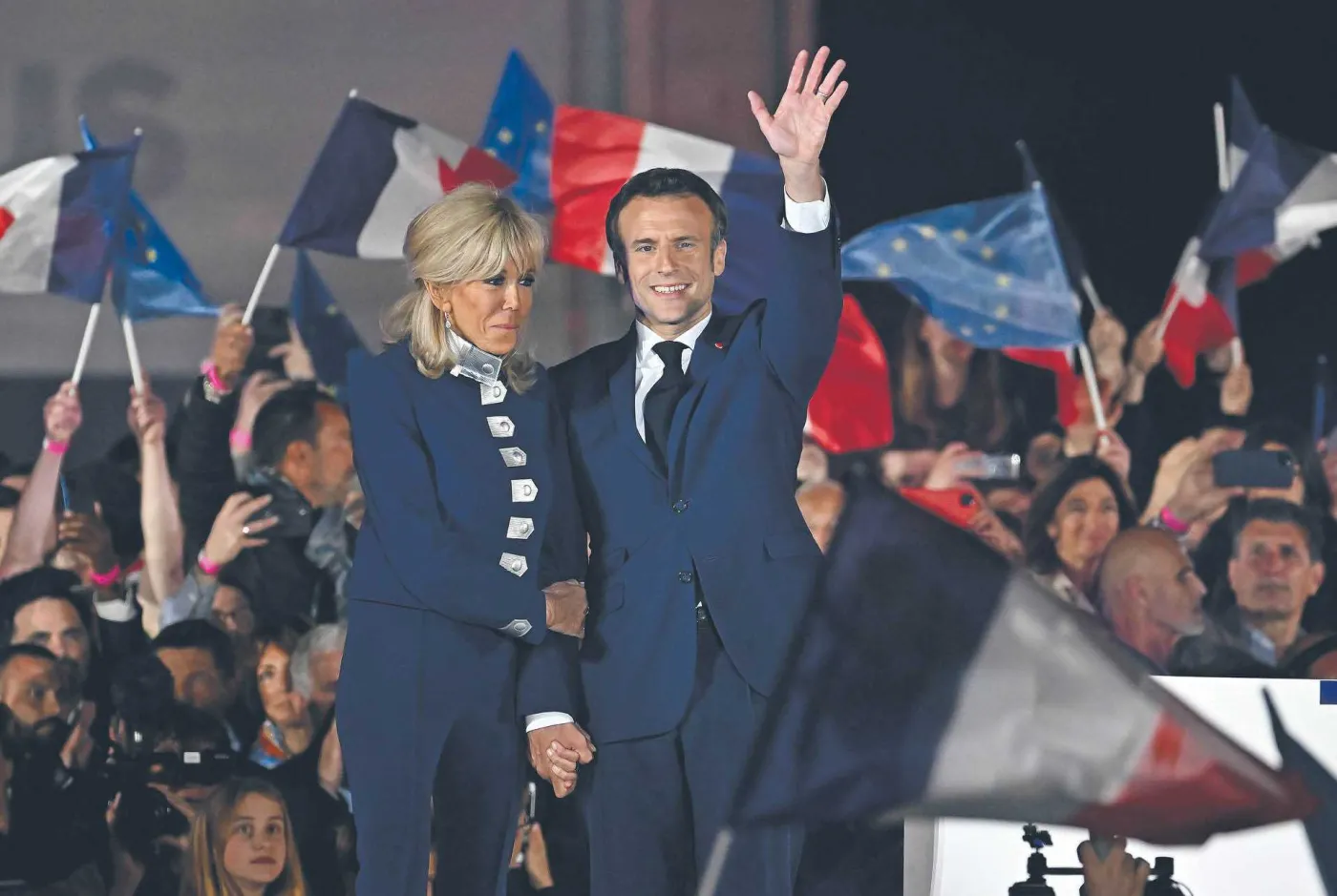 Francja szykuje się do trzeciej tury