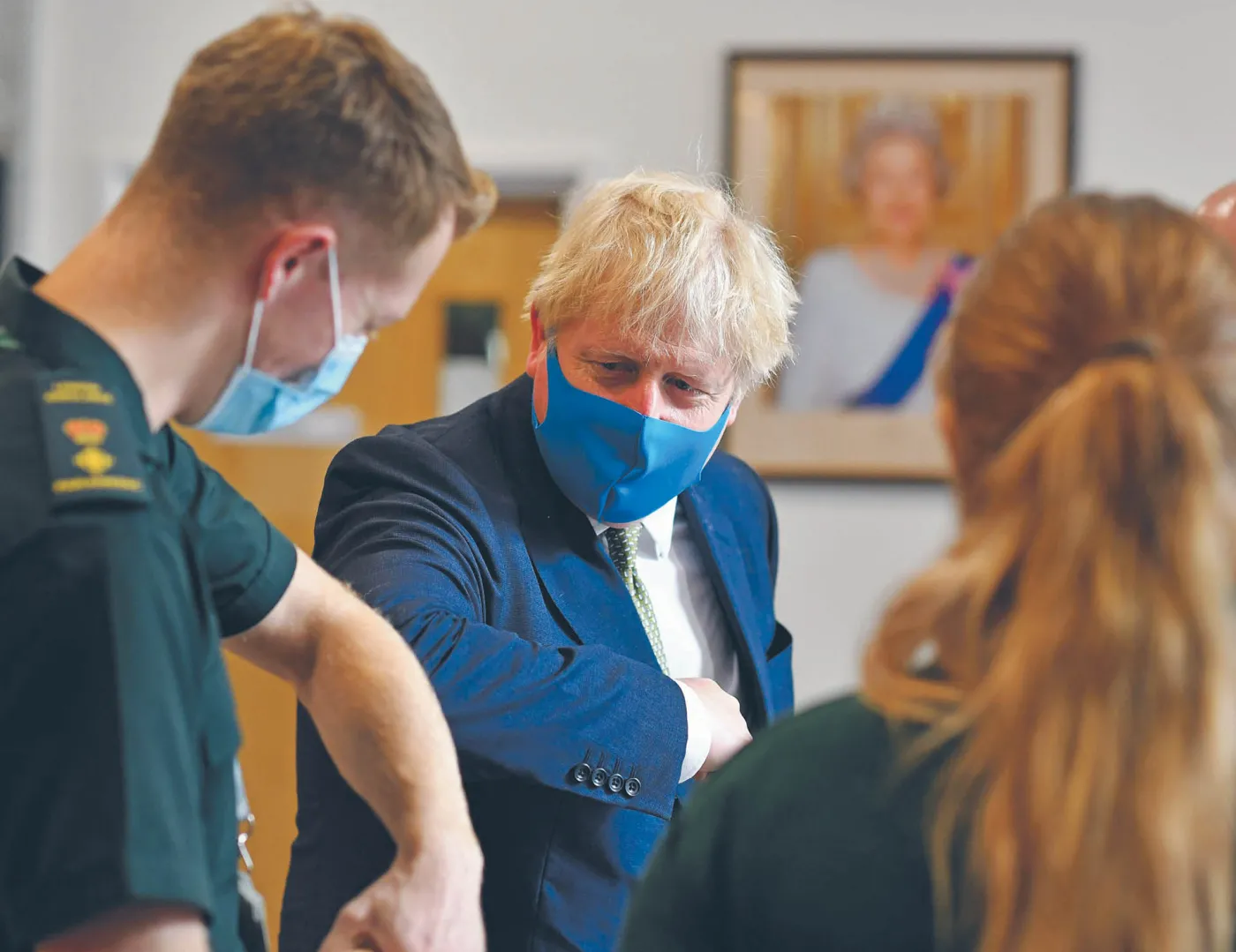 Maski ratują zdrowie i… PKB