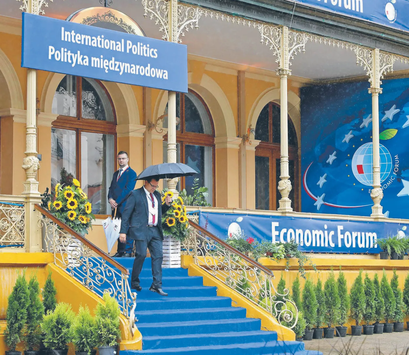 Koalicja Obywatelska chowa Grzegorza Schetynę