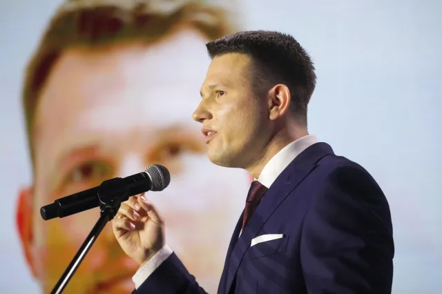 Mentzen: Trzeba przestać waloryzować 500 plus. Żeby inflacja je zjadła [WYWIAD]