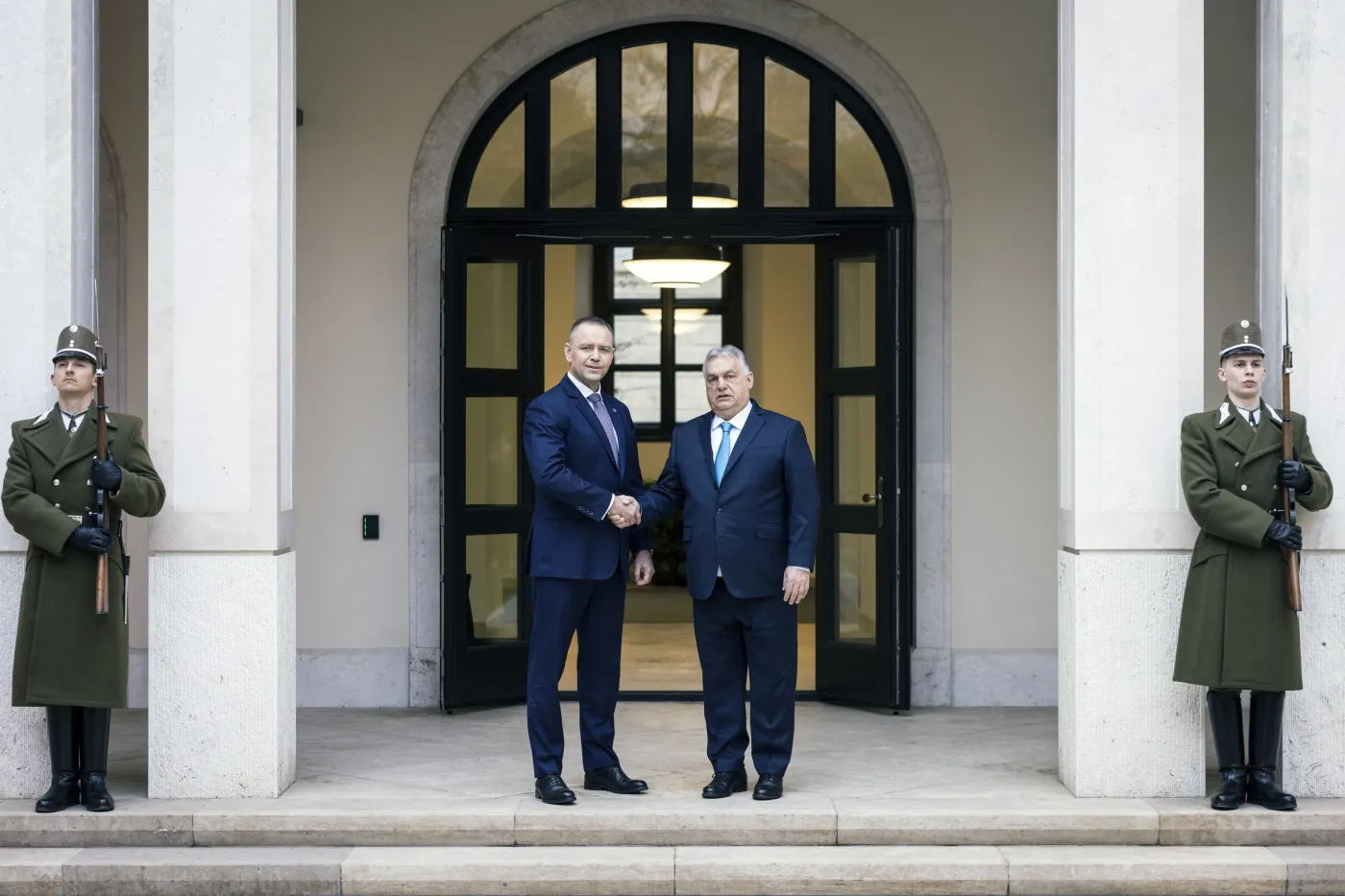 Prezydent Karol Nawrocki spotkał się z premierem Węgier Viktorem Orbánem