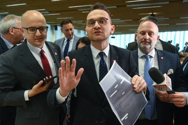 Nawrocki nie przyszedł na posiedzenie komisji sprawiedliwości. Uważa, że nie ma ona prawa zajmować się jego oświadczeniem