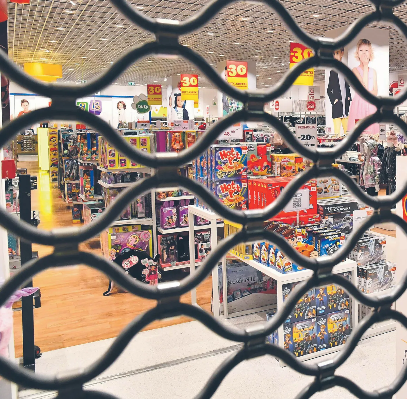 Handel boi się nowych obostrzeń pandemicznych