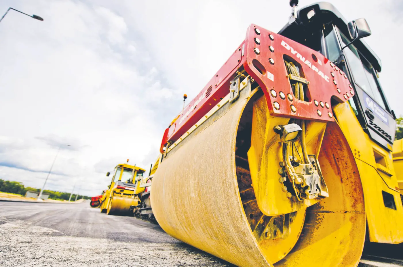 Umowy dla budowlańców mniej korzystne