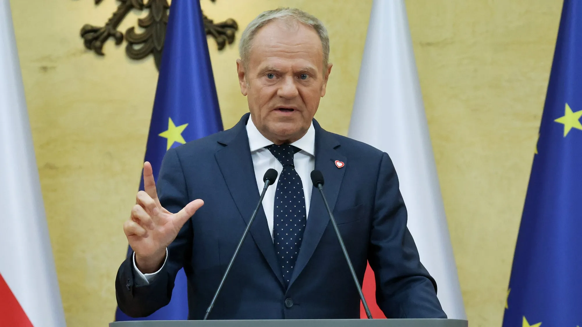 Donald Tusk podwyższa próg podatkowy. Miliony Polaków zachowają w kieszeni do 3,6 tys. zł