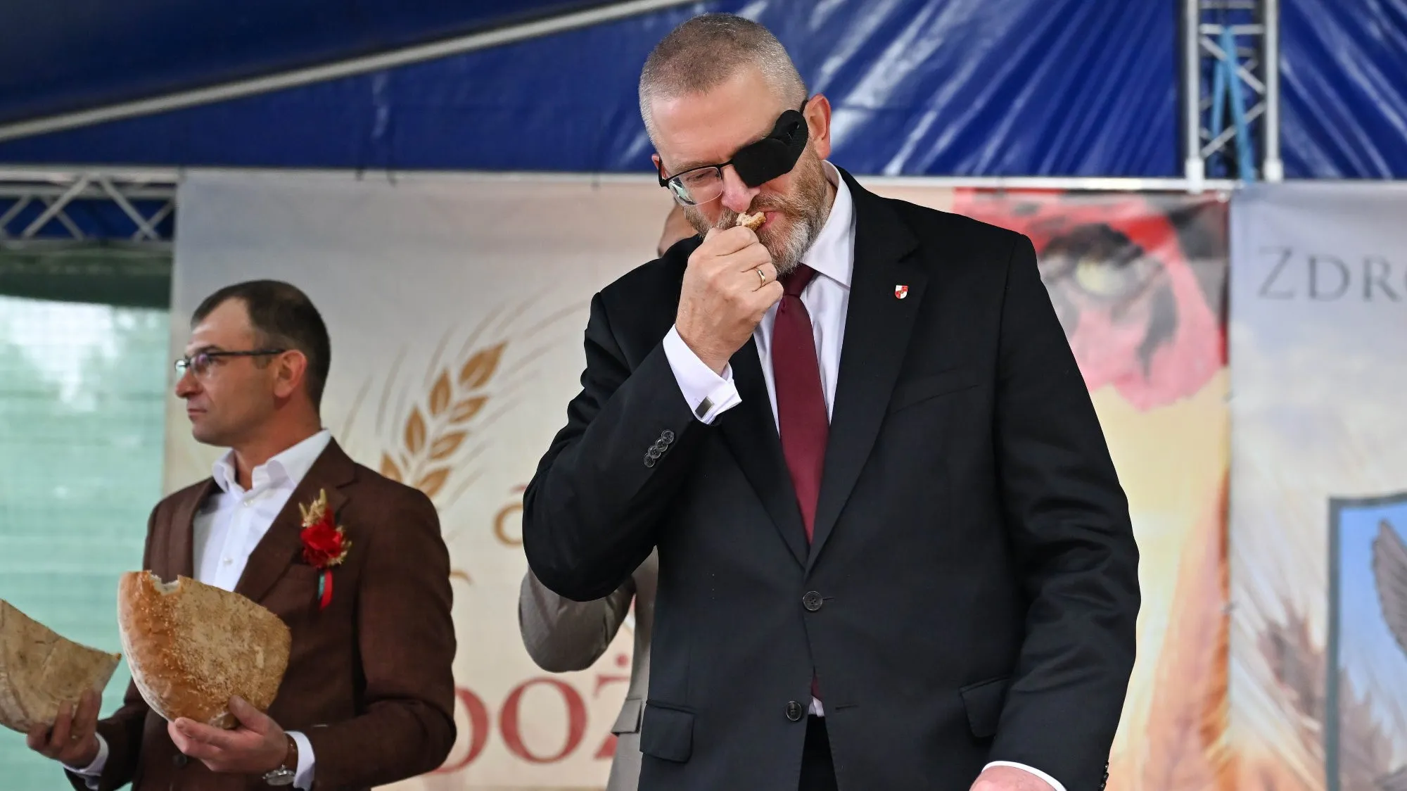 Koniec ukrywania zagranicznych wpływów? Projekt partii Brauna wywoła burzę