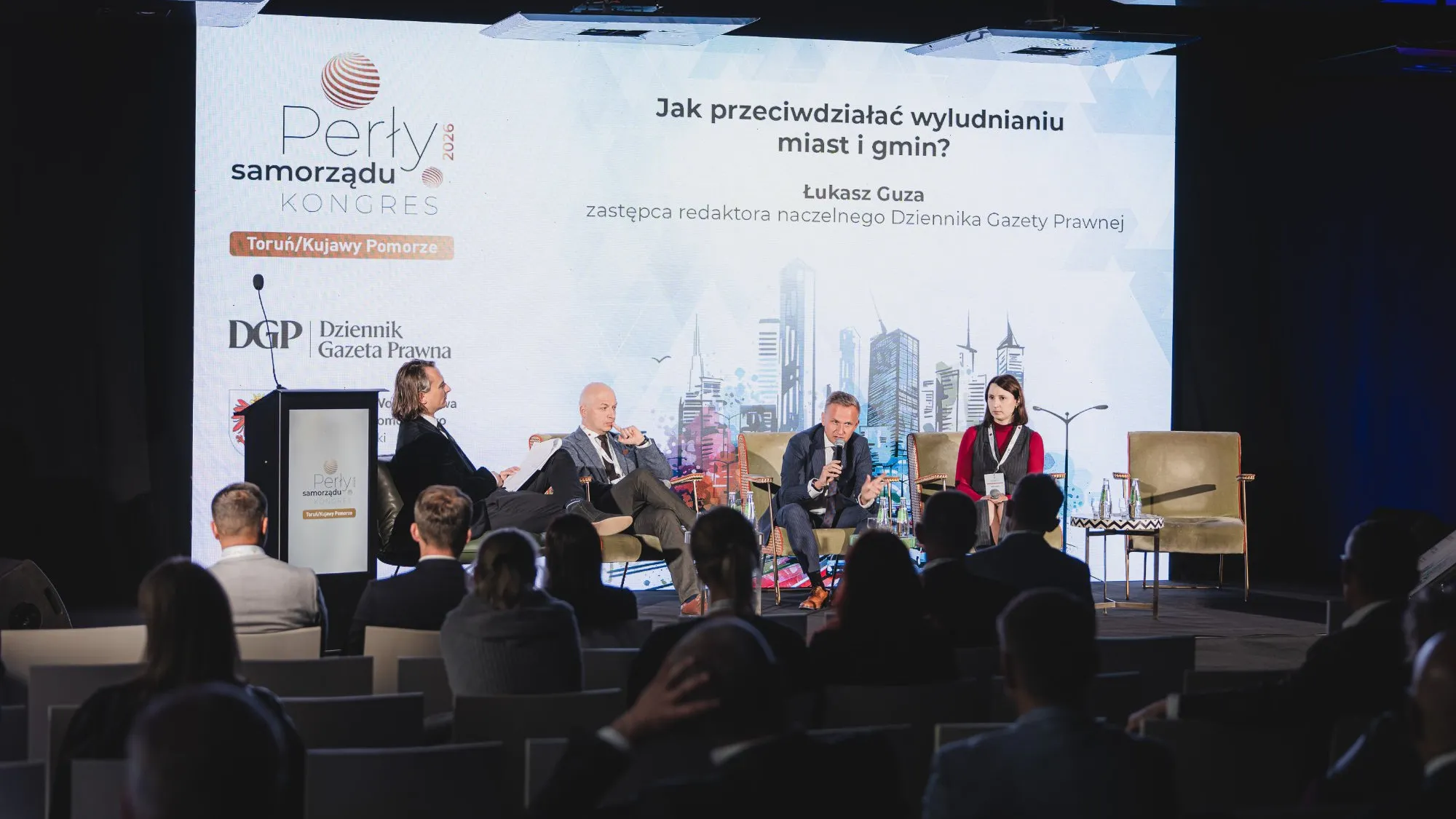 Jak przeciwdziałać wyludnianiu miast i gmin? Demograficzne „być albo nie być” dla polskiej samorządności