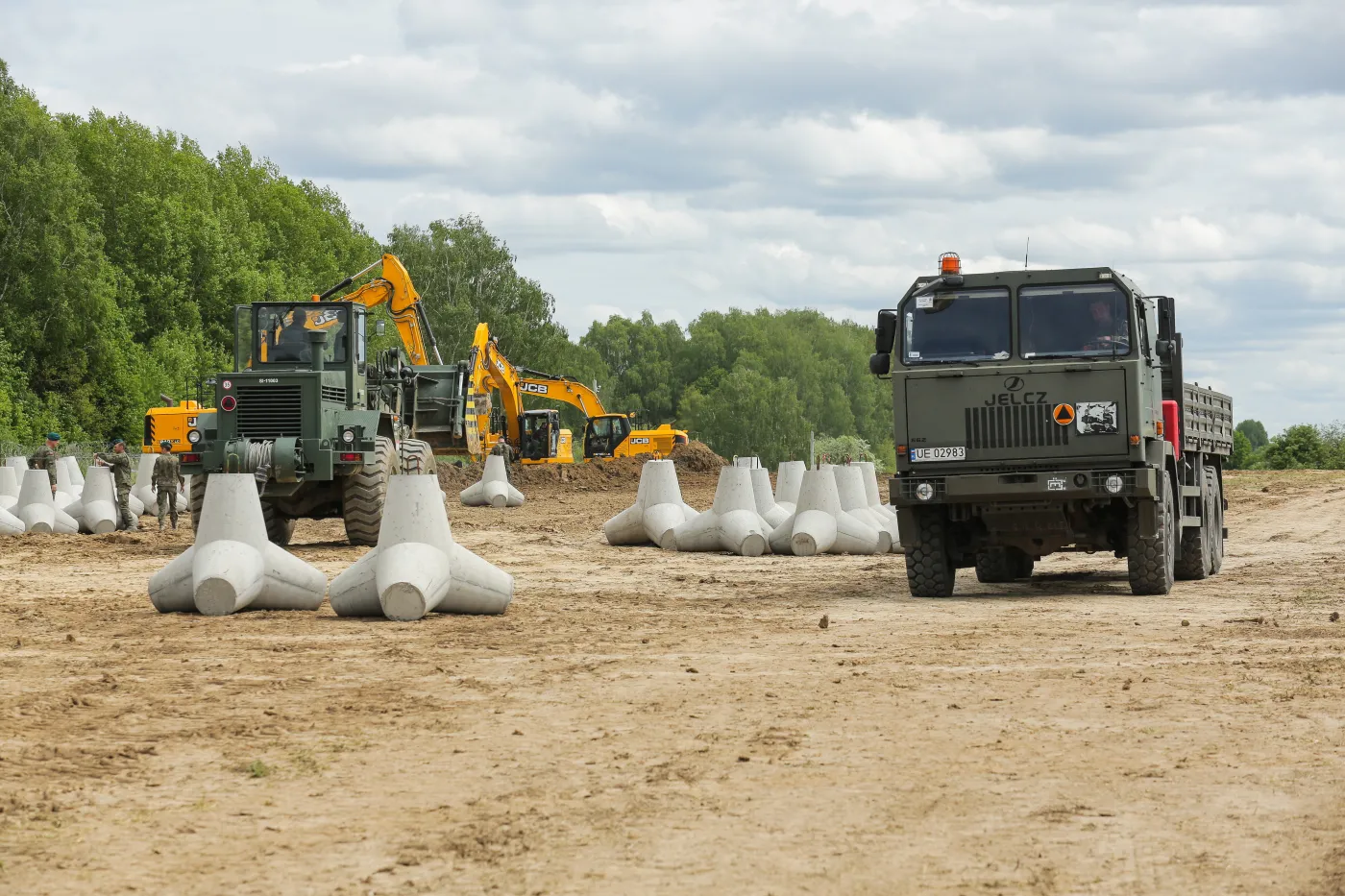 Nowa linia obrony Polski. Co naprawdę powstaje na granicy z Rosją i Białorusią?