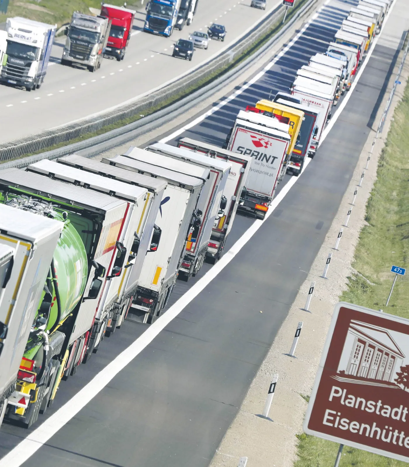 Konkurencyjność przegrywa z polityką