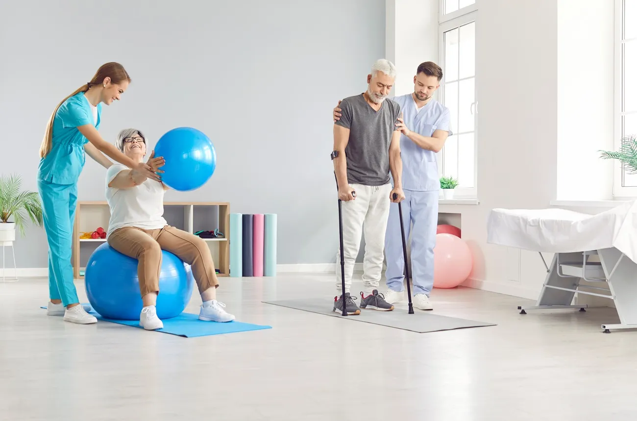 Od 1 sierpnia do 31 grudnia 2026 roku rusza darmowa, kompleksowa rehabilitacja dla mieszkańców jednej z gmin: przeciwko bólom stawów i kręgosłupa