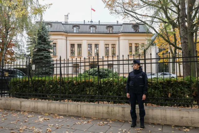 Trybunał Konstytucyjny przełożył rozprawę w sprawie własnego pełnego składu - czeka na stanowisko Sejmu. Kiedy nowy termin?