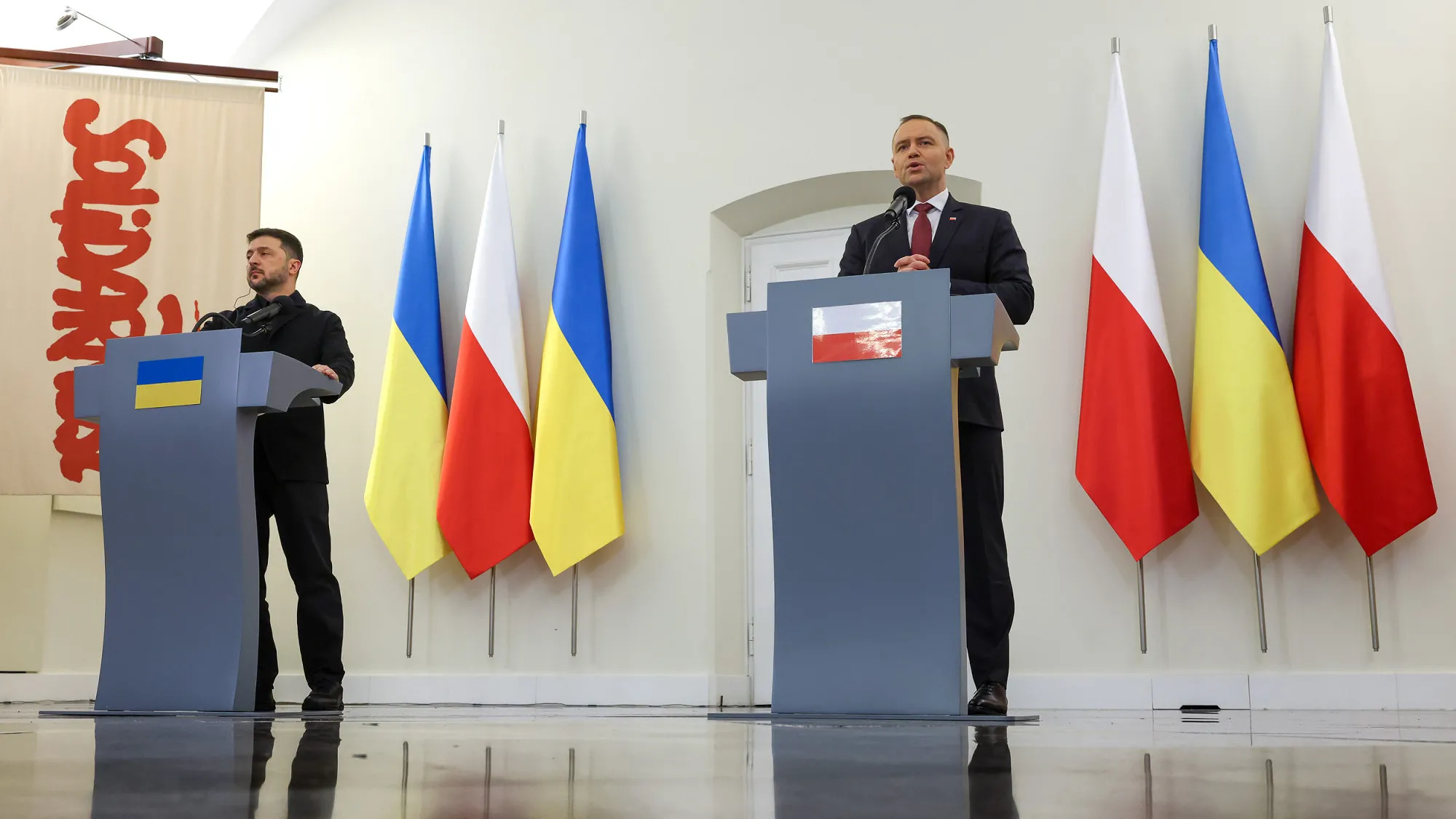 Spór Warszawy z Kijowem się zaostrza. Ukraina wycofała się ze spotkania