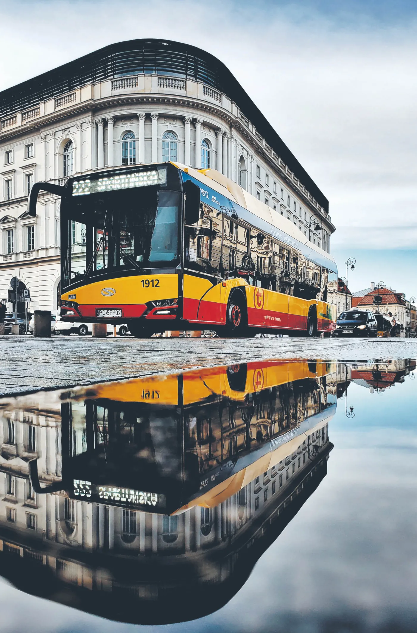 Praca szuka kierowcy. Lub kierowczyni