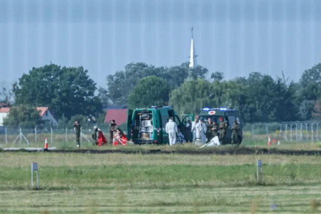 Trudności po katastrofie F-16. Oględziny wraku się opóźniają