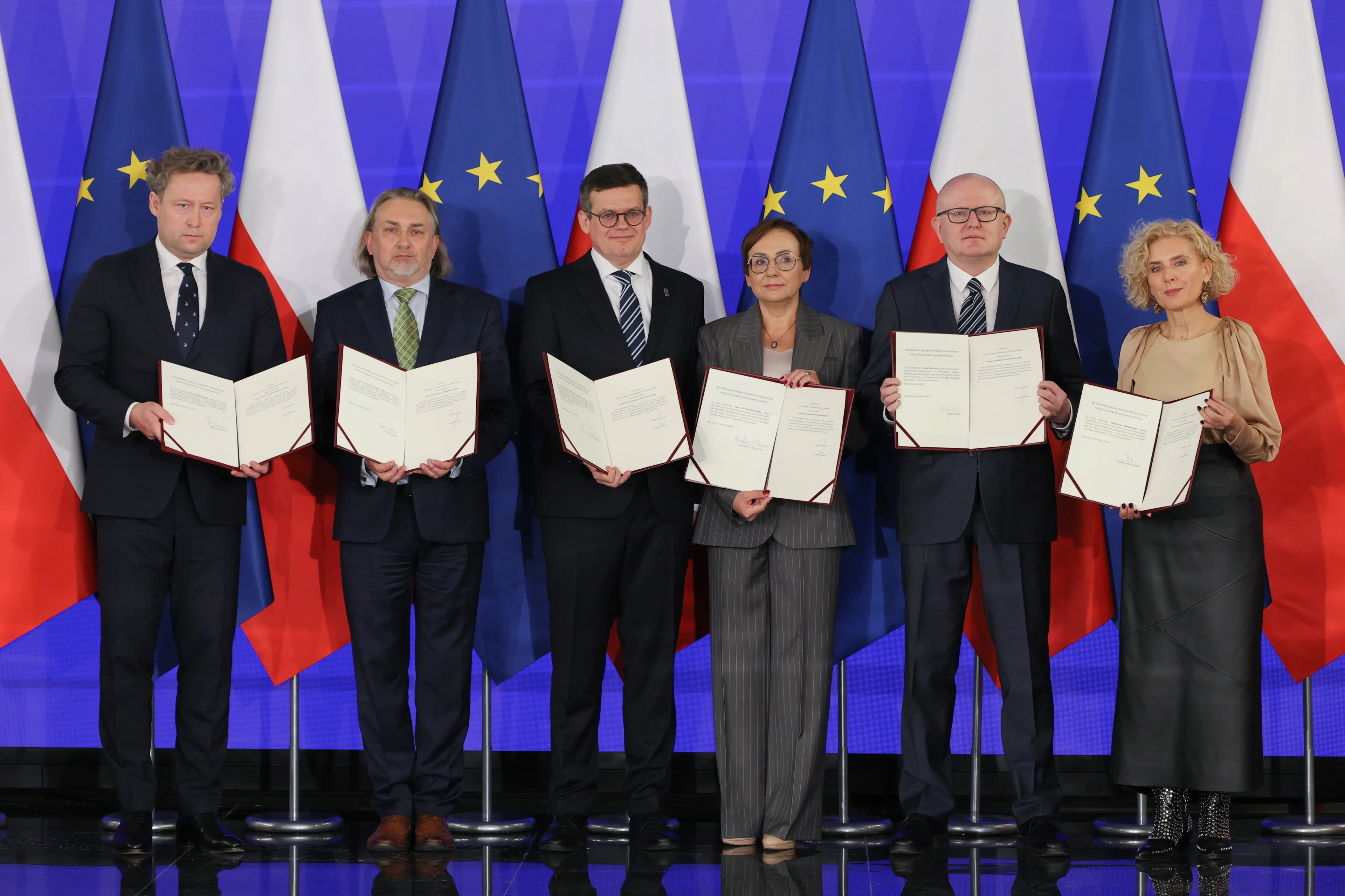 Prezydent nie uznaje ślubowania w Sejmie. „To co najwyżej farsa polityczna”