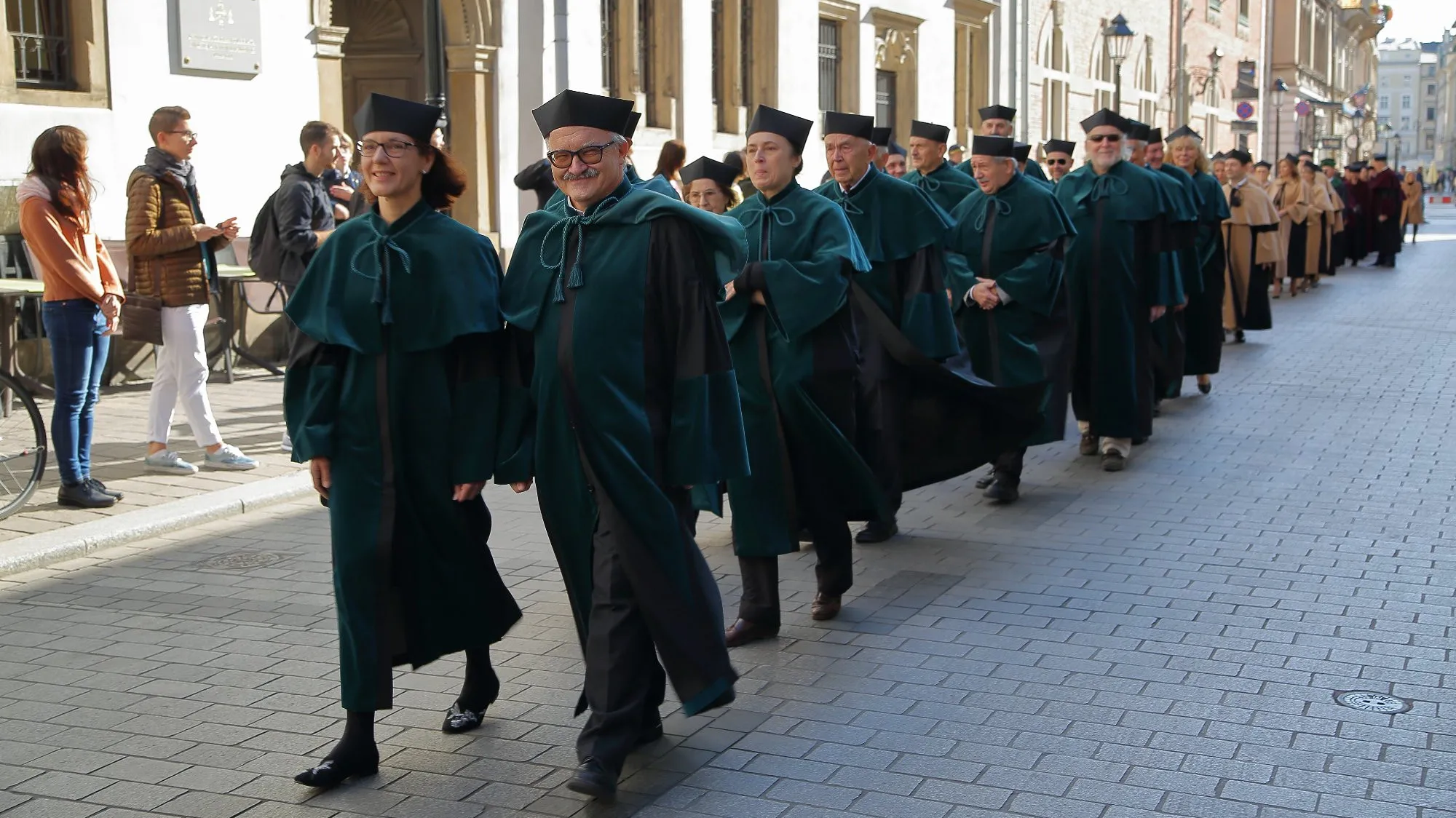 Afera na polskiej uczelni. Ponad 20 prac wycofanych, RDN podejmuje precedensową decyzję
