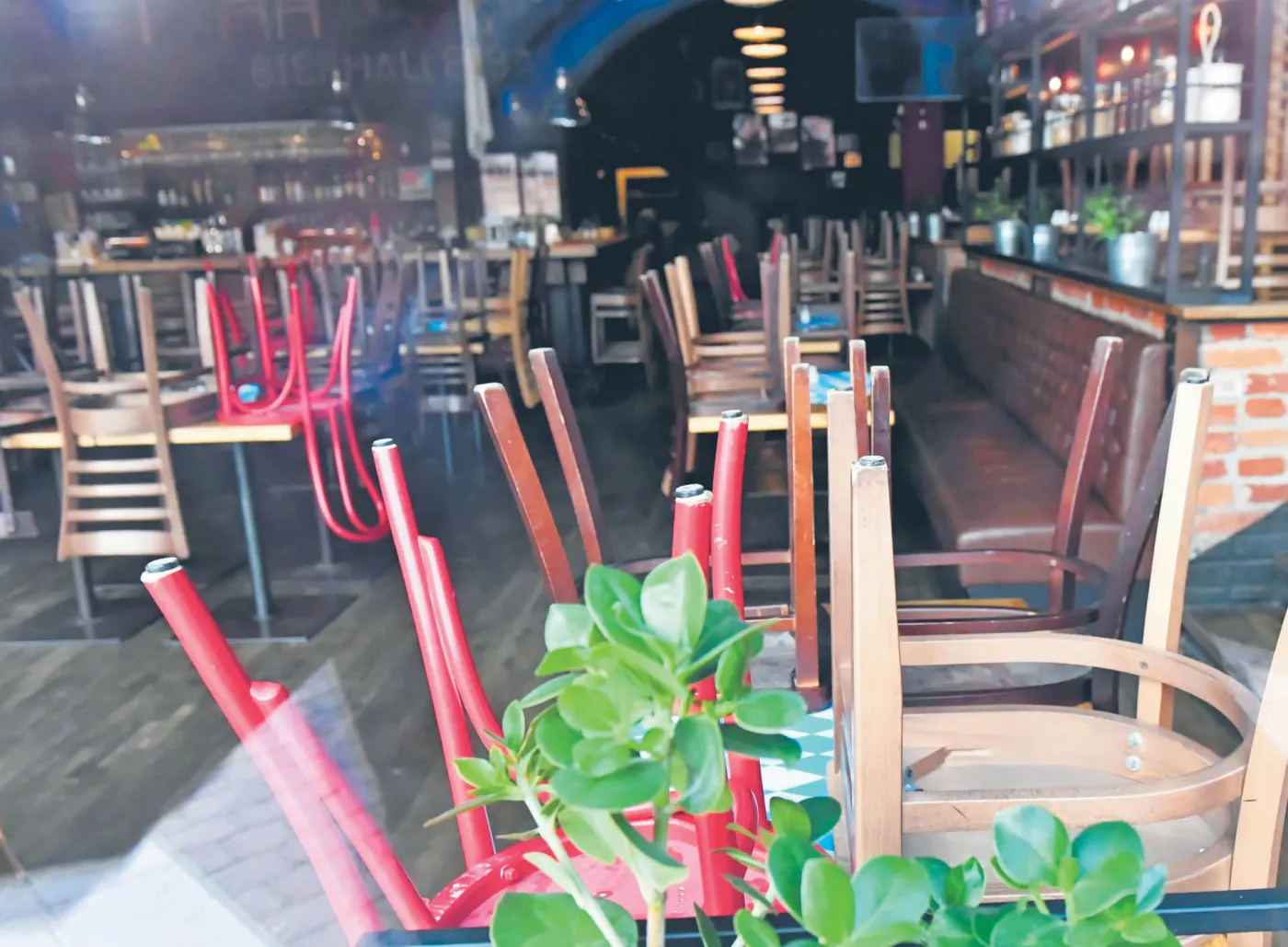 Restauracje mają pod górkę