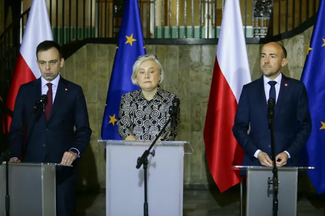 Polska transformacja energetyczna. Ministra przemysłu: Od węgla do atomu