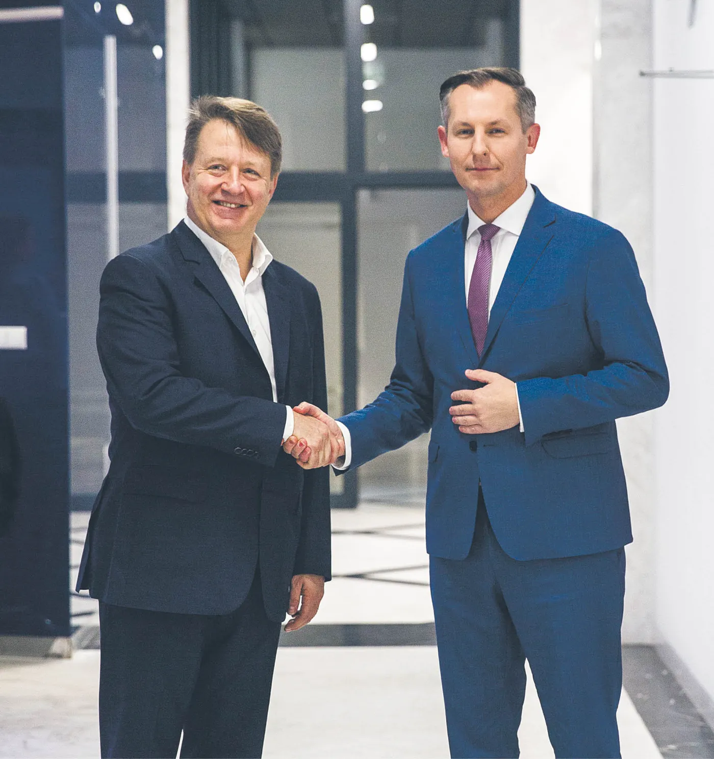 Polacy są otwarci na nowe technologie. Wyzwaniem pozostaje łączność