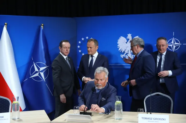 Kwaśniewski i Komorowski o kryzysie na Ukrainie