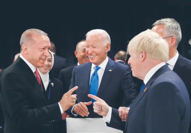 Bałtyk przyjęty do NATO. Rosja uznana za wroga