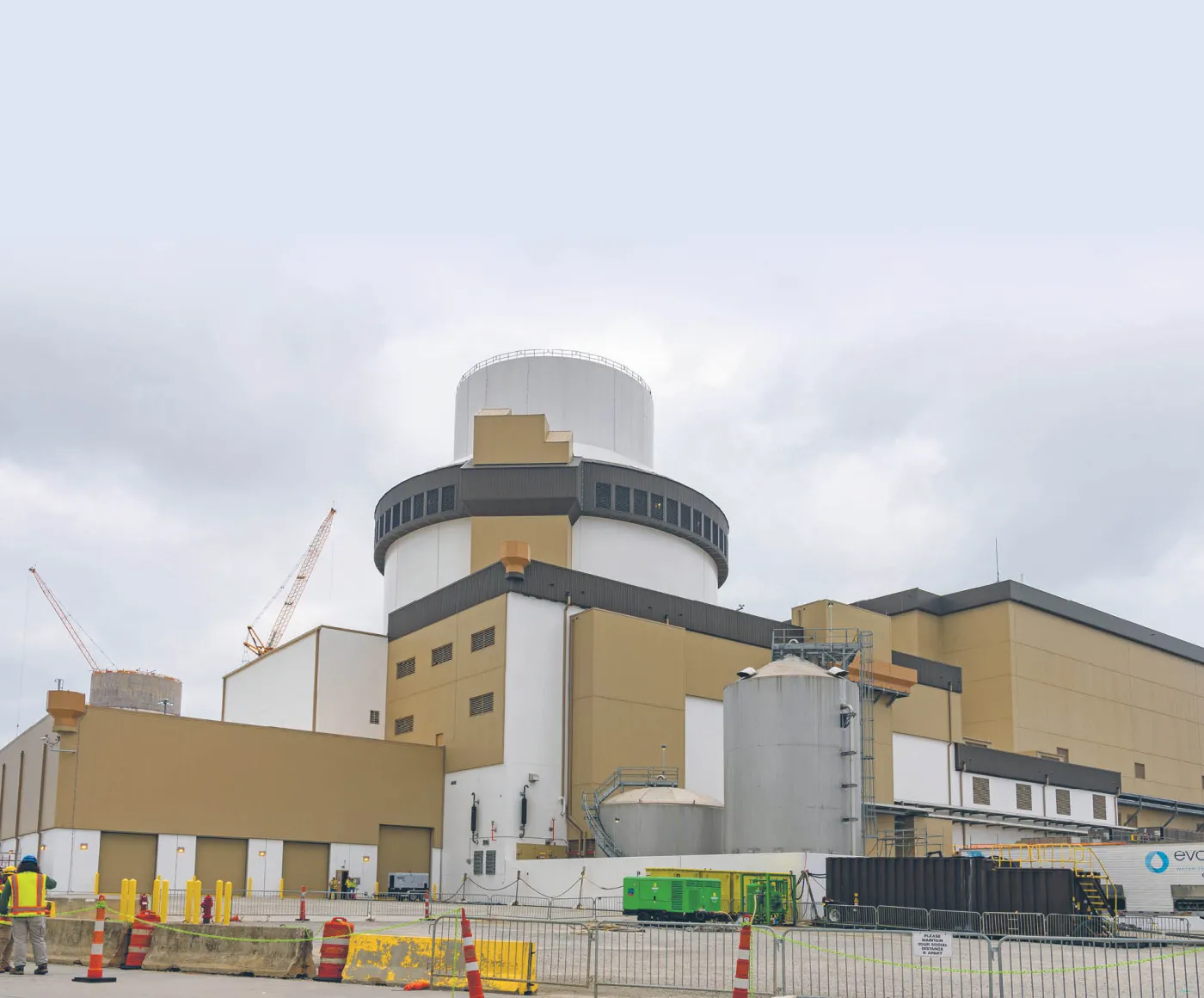 W sprawie atomu karty na stole