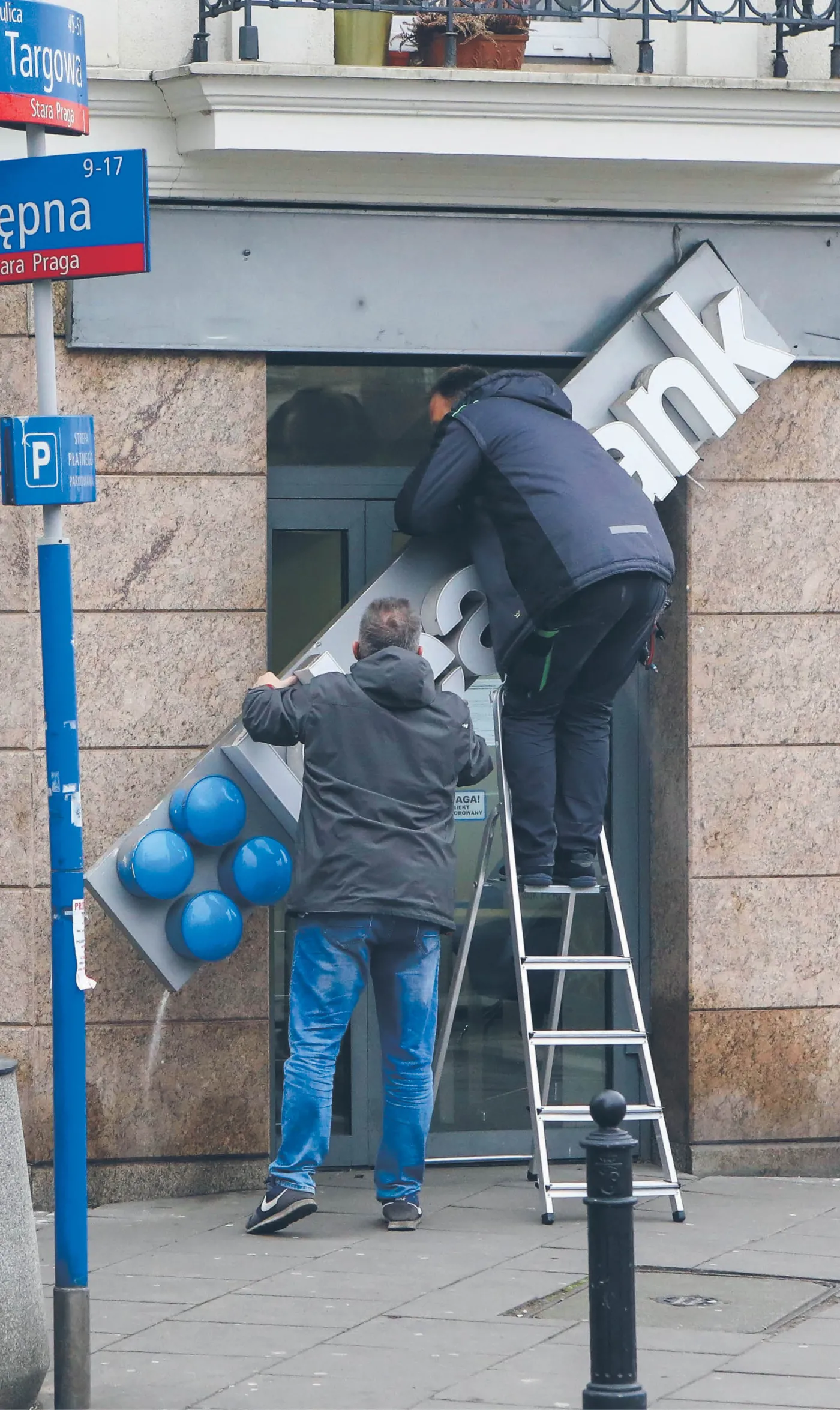 Idea Bank: pół miliarda ujemnych funduszy