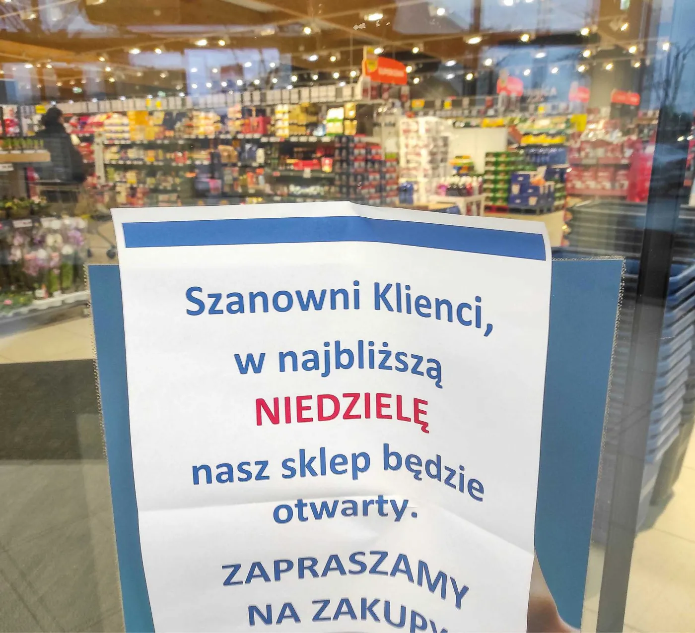 Niedzielni niewolnicy na nierównych prawach
