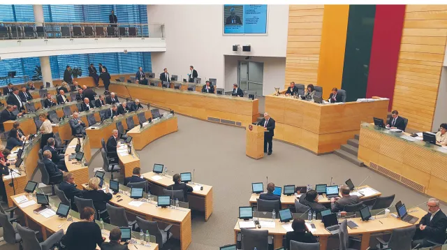 Jarosław Narkiewicz do odwołania. Skandal wokół litewskich Polaków