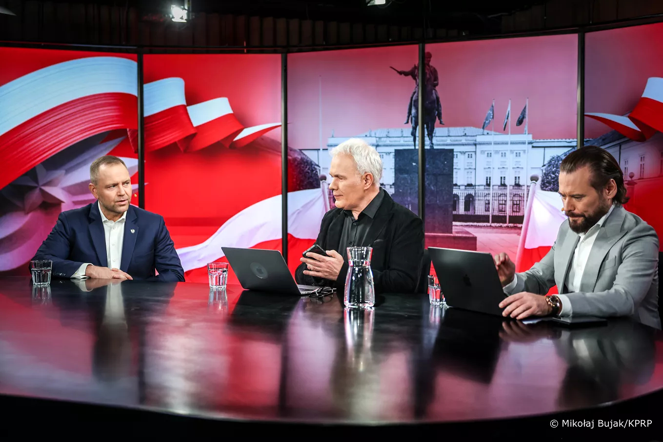 Dobra passa Nawrockiego się kończy? Weto i kontrowersje uderzają w prezydenta