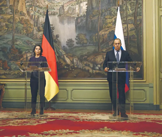 Niemiecki slalom między Kijowem a Moskwą