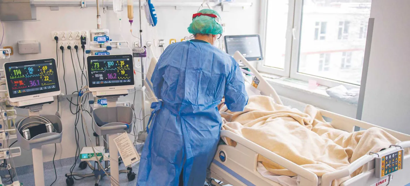 Koniec pandemii? Nie w liczbach