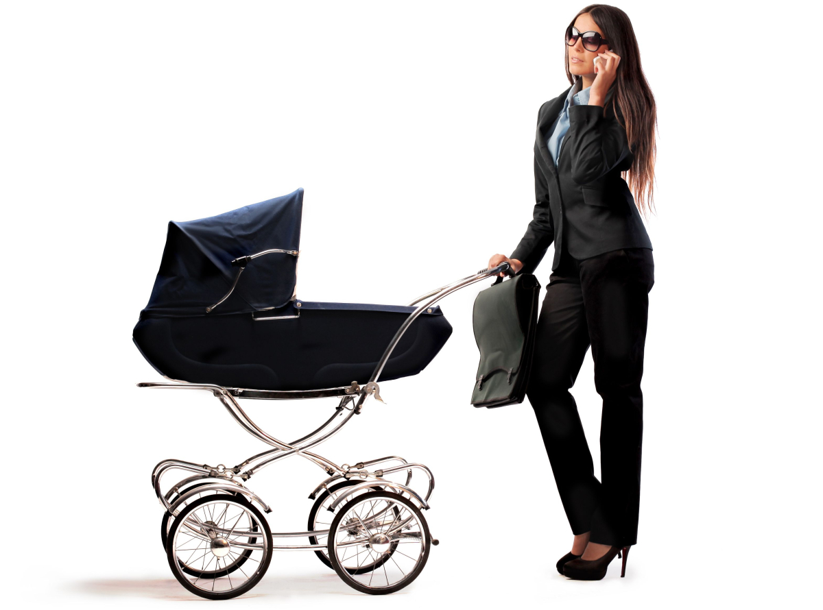 mama praca niemowlę wózek kobieta